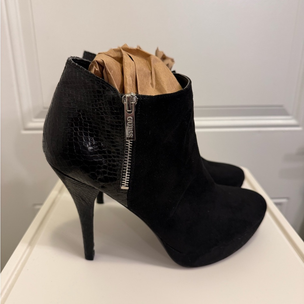 Guess Black Newport Ankle Booties Size 10